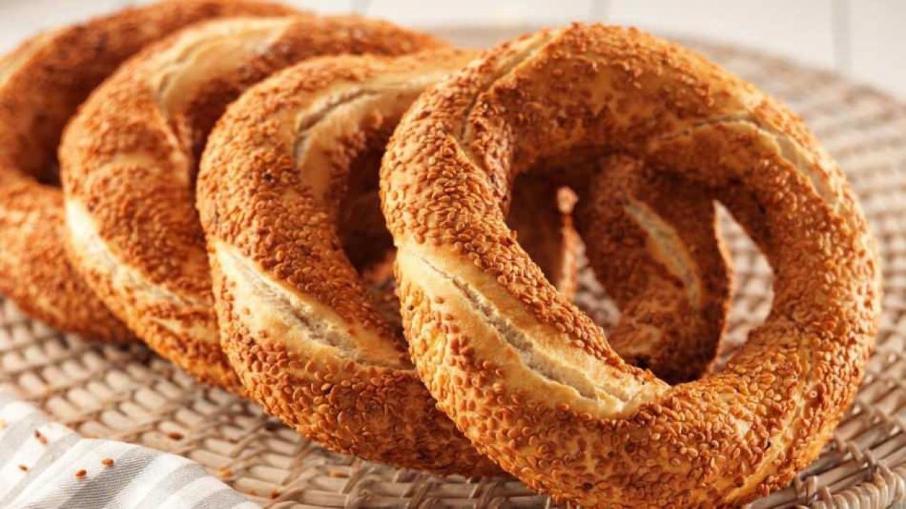 Turkish Simit Recipe (Authentic Turkish Sesame Bread Rings)
