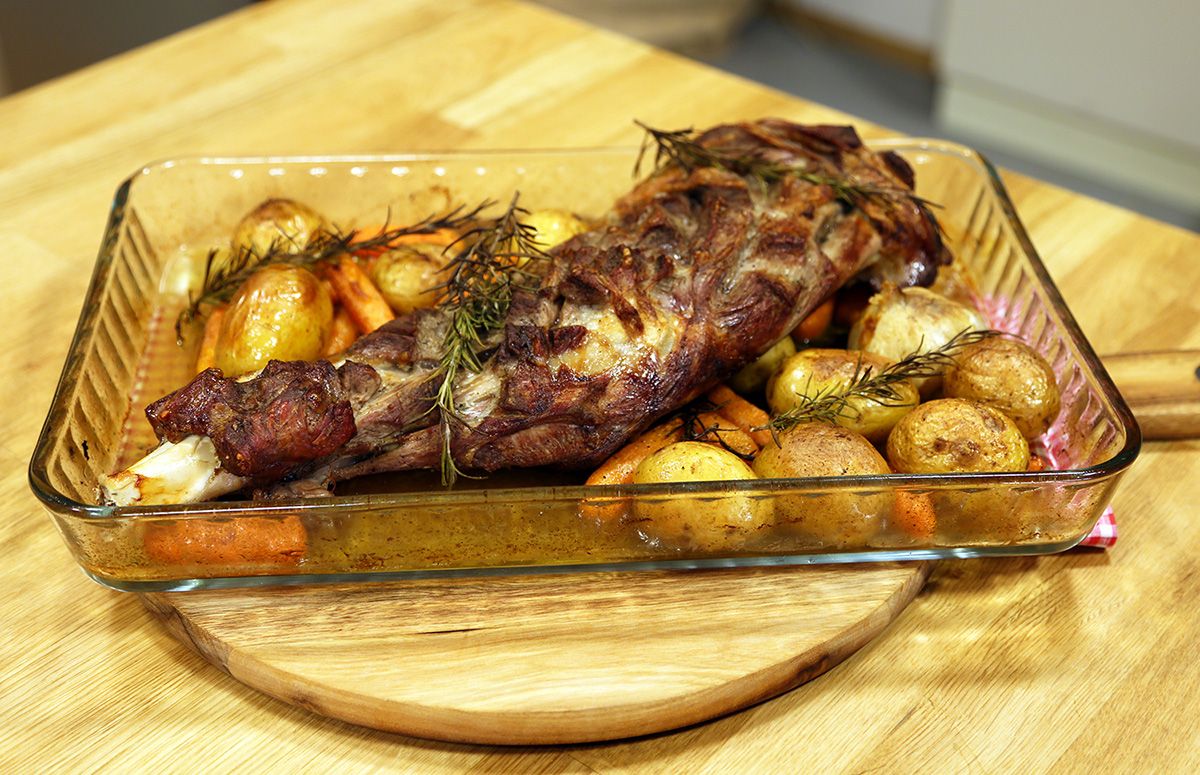Kuzu Tandır (Turkish Slow-Roasted Lamb)